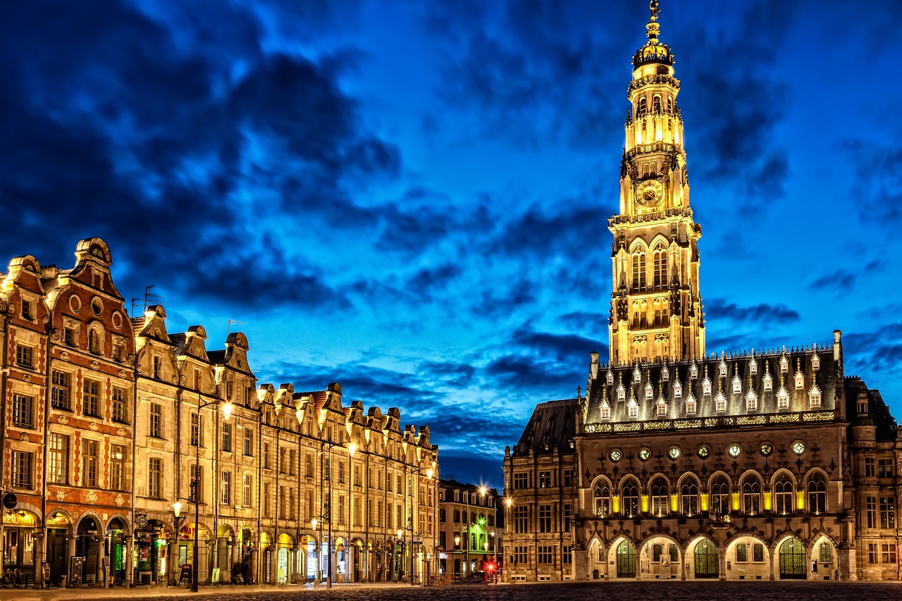 Les places d'Arras Les places d'Arras